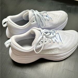 HOKA Bondi 8. Women’s running shoe size 8. Light lavender.